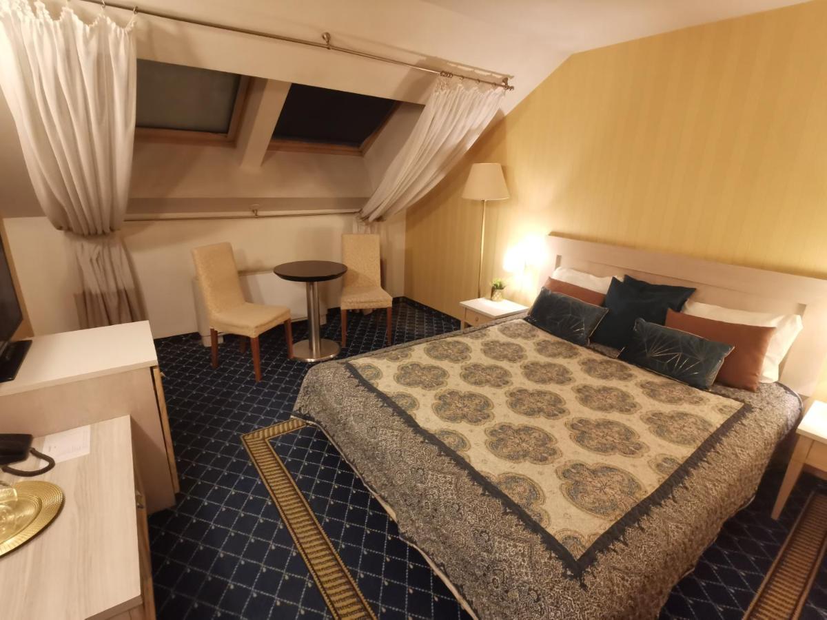 Las Vegas Rooms Vilnius Exterior photo